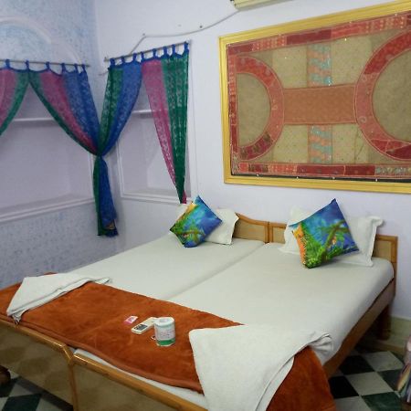 Ratan Hostel 斋沙默尔 外观 照片