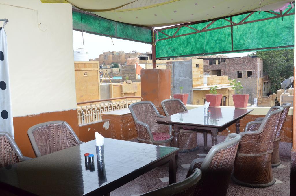 Ratan Hostel 斋沙默尔 外观 照片