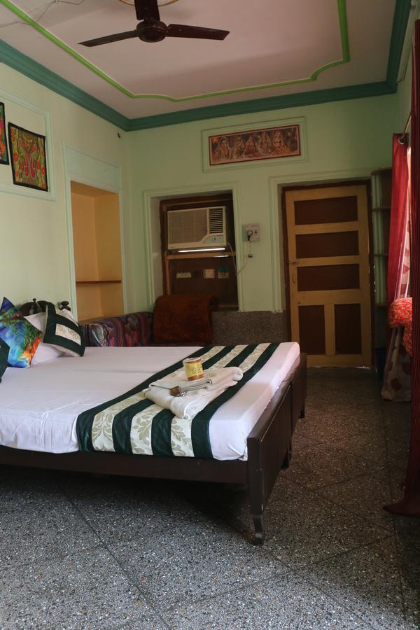 Ratan Hostel 斋沙默尔 外观 照片
