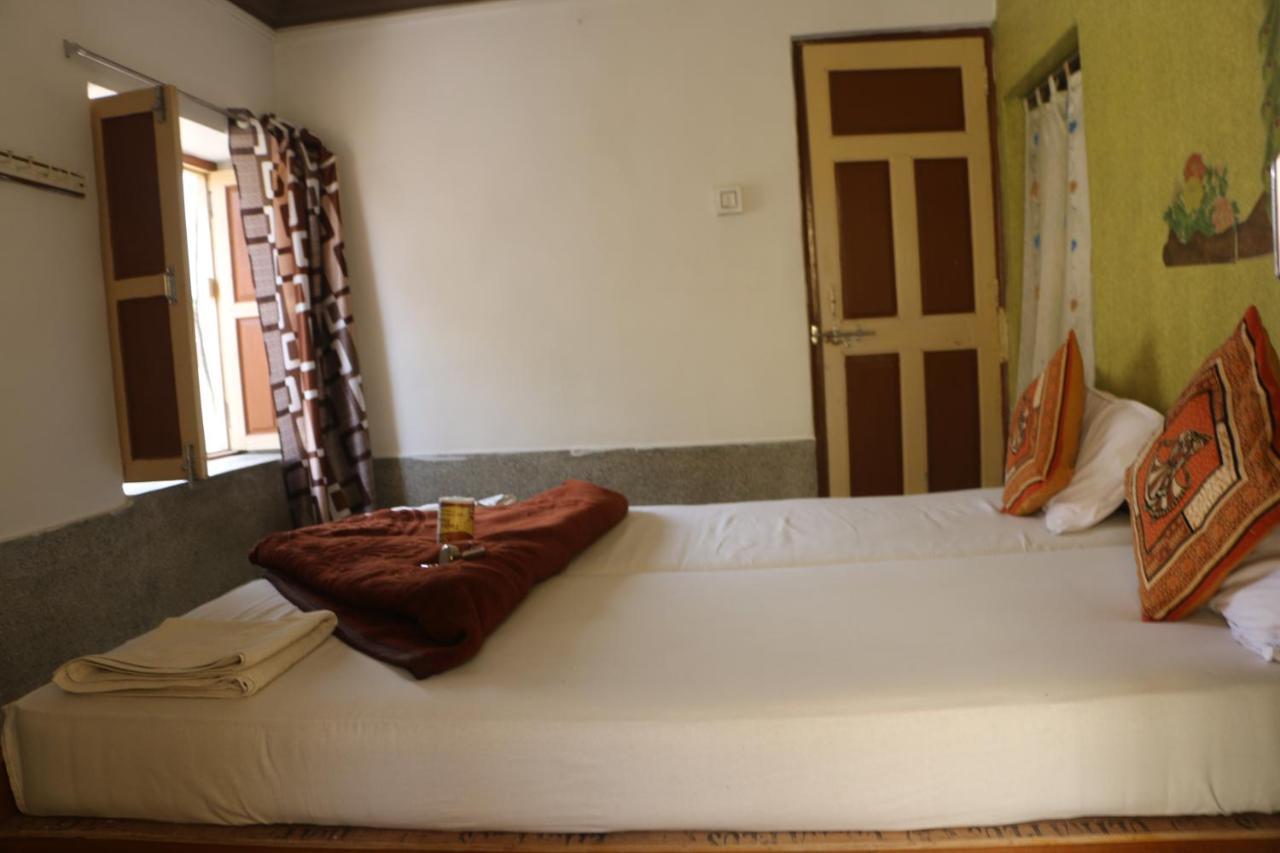 Ratan Hostel 斋沙默尔 外观 照片